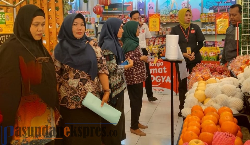 Batasi Impor dari China, Toko Modern Jual Buah Stok Lama