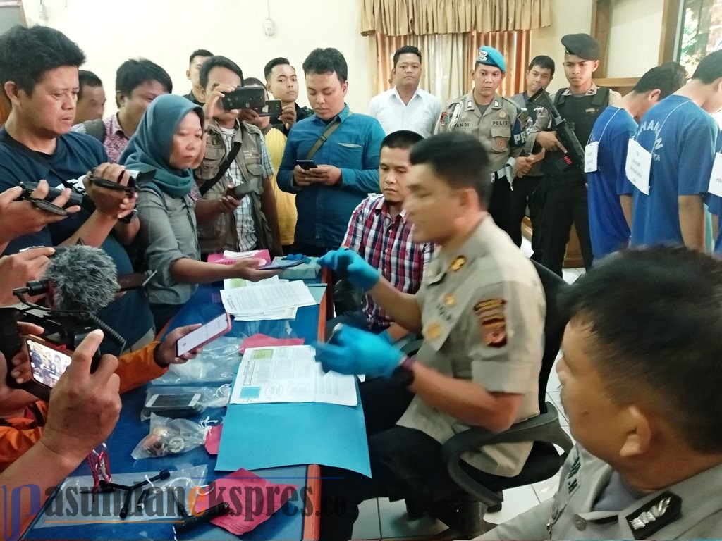 Pelaku Tipu Gelap dan Curanmor Diringkus