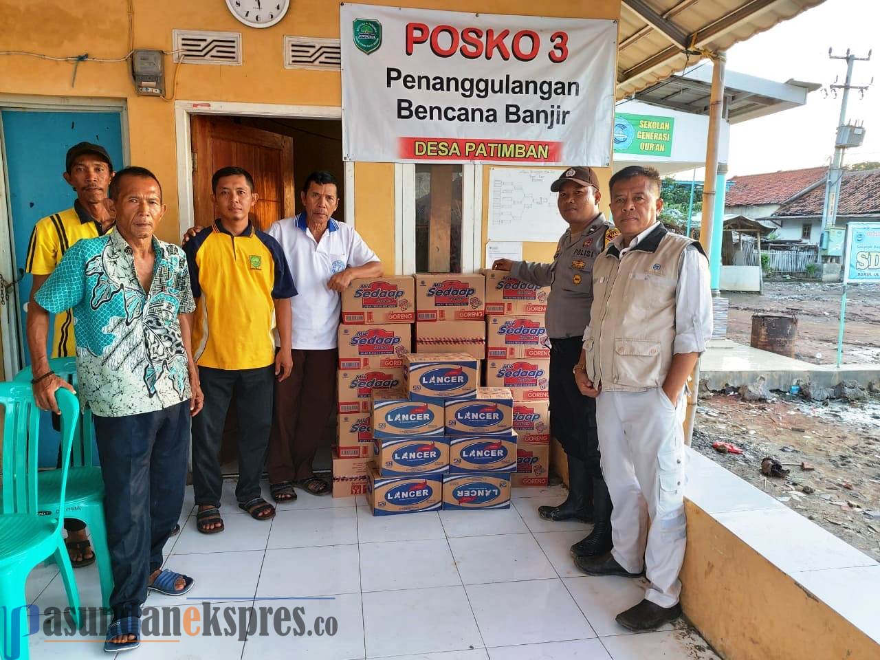 PT PP-Wika Bantu Korban Banjir