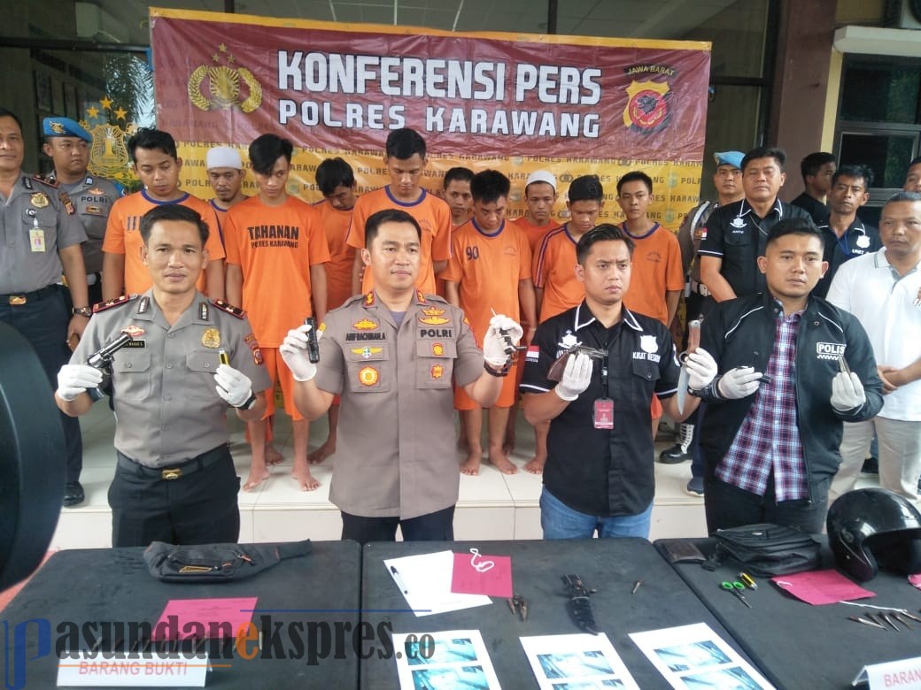 Satreskrim Polres Karawang Bekuk 14 Pencuri Motor