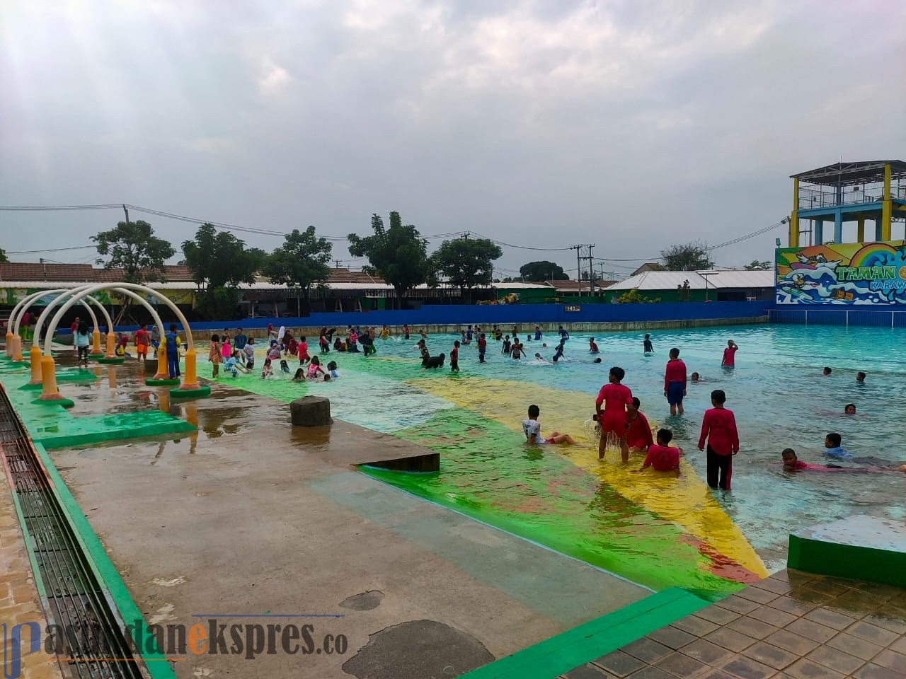 Taman Ombak Karawang Rumahkan Seluruh Karyawan