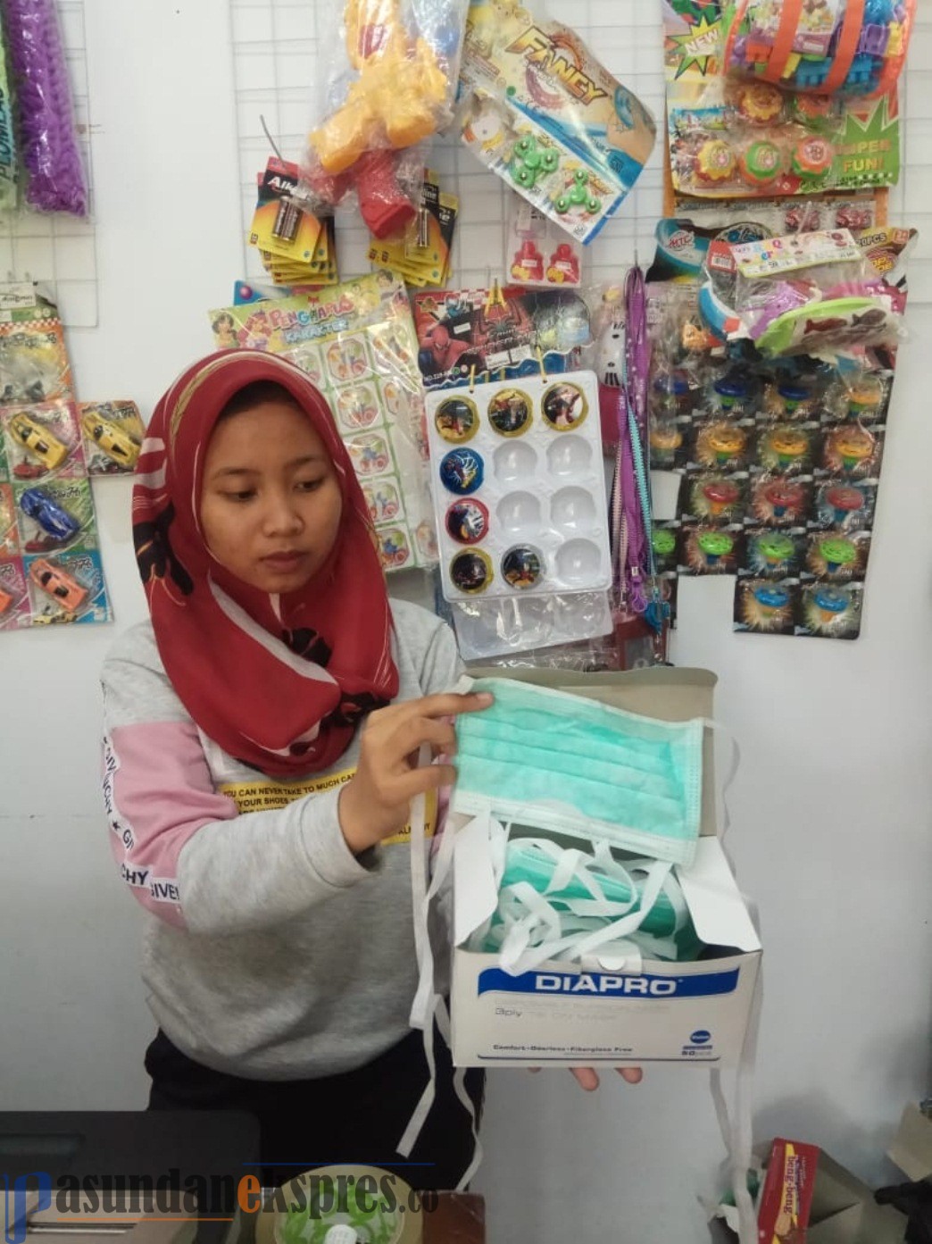 Langka, Stok Masker dan Hand Sanitizer Kosong