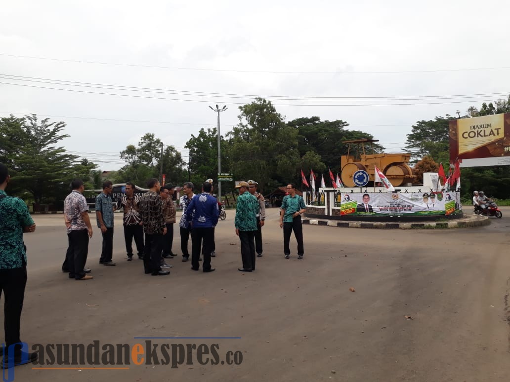 Ruhimat Tinjau Rencana Pelebaran Jalan dan Lingkar Subang