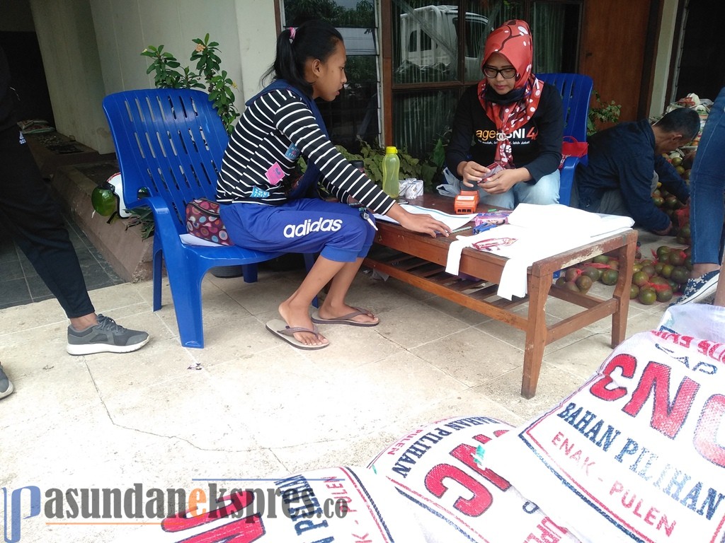 Keluarga Penerima Manfaat BPNT Mulai Terima Bantuan