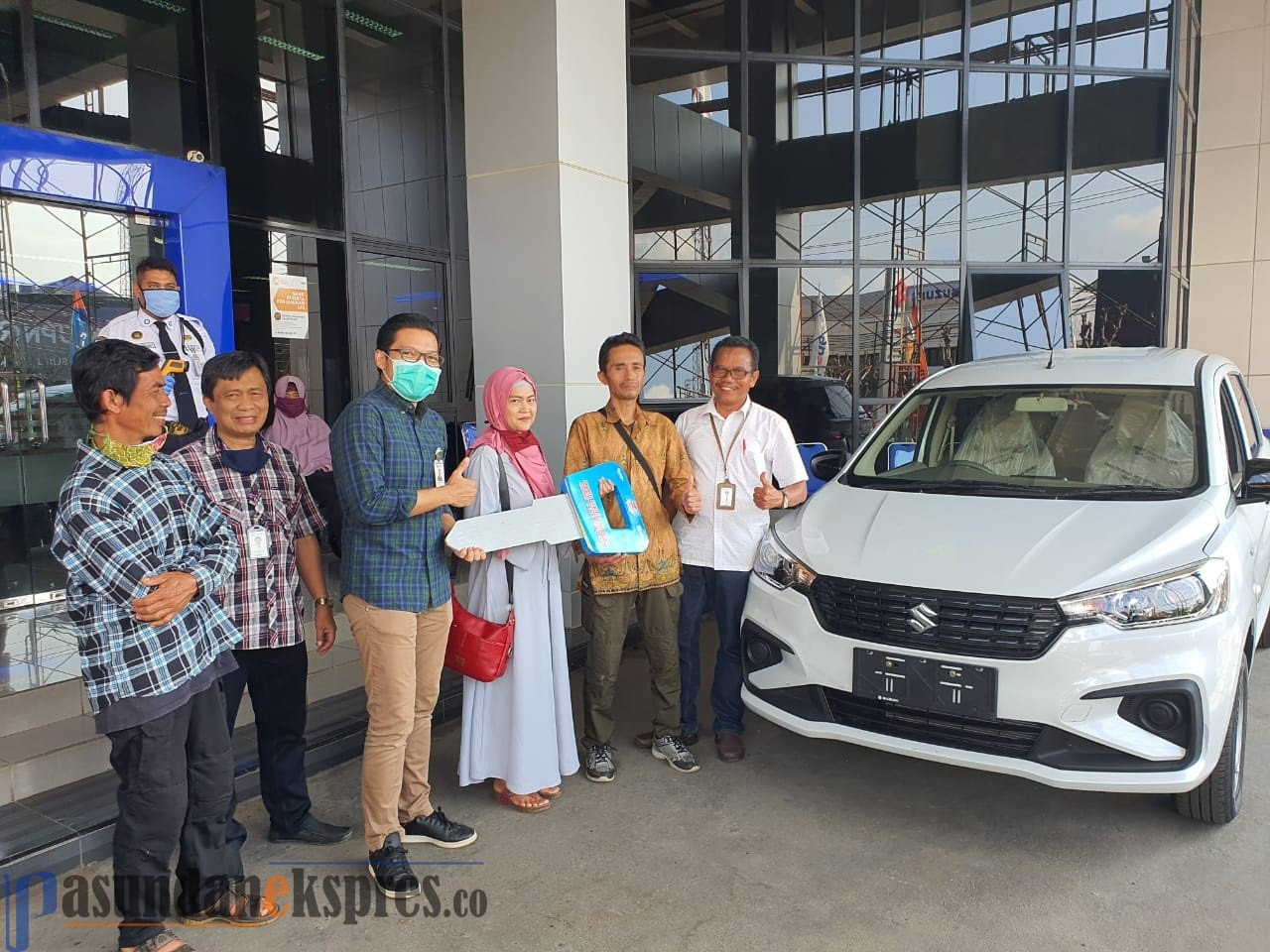 BRI Cabang Subang Serahkan Grand Prize Panen Hadiah Simpedes