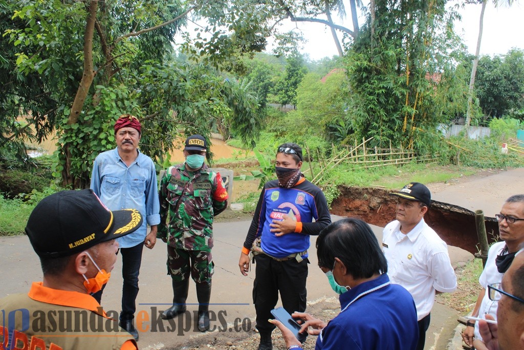 Jalan Putus di Kalijati Langsung Diperbaiki