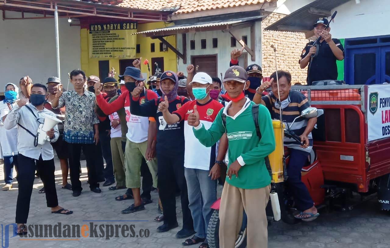 Jelang Ramadan, Pemdes Pamanukan Hilir Semprot Disinfektan