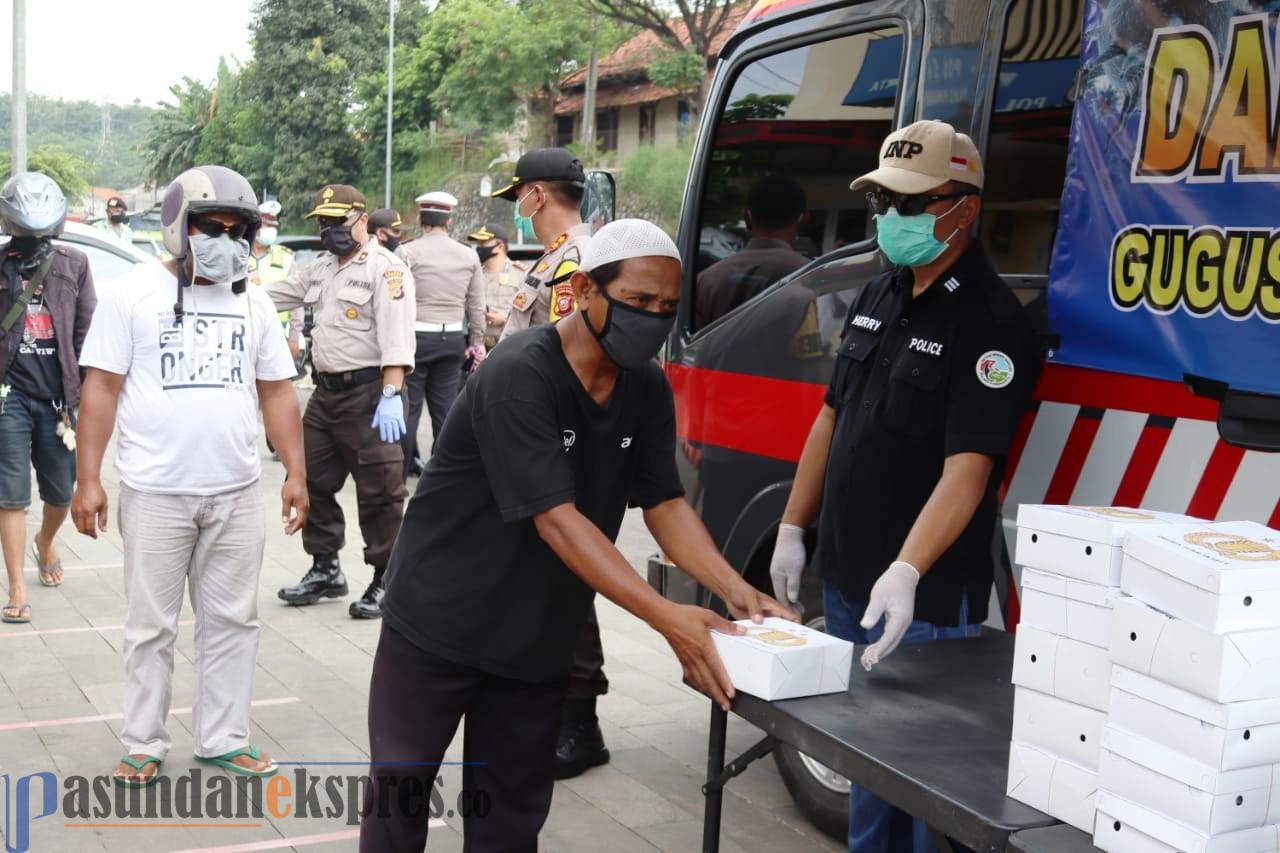 Kepedulian di Tengah Wabah Covid-19, Polres Purwakarta Dirikan Dapur Umum Keliling