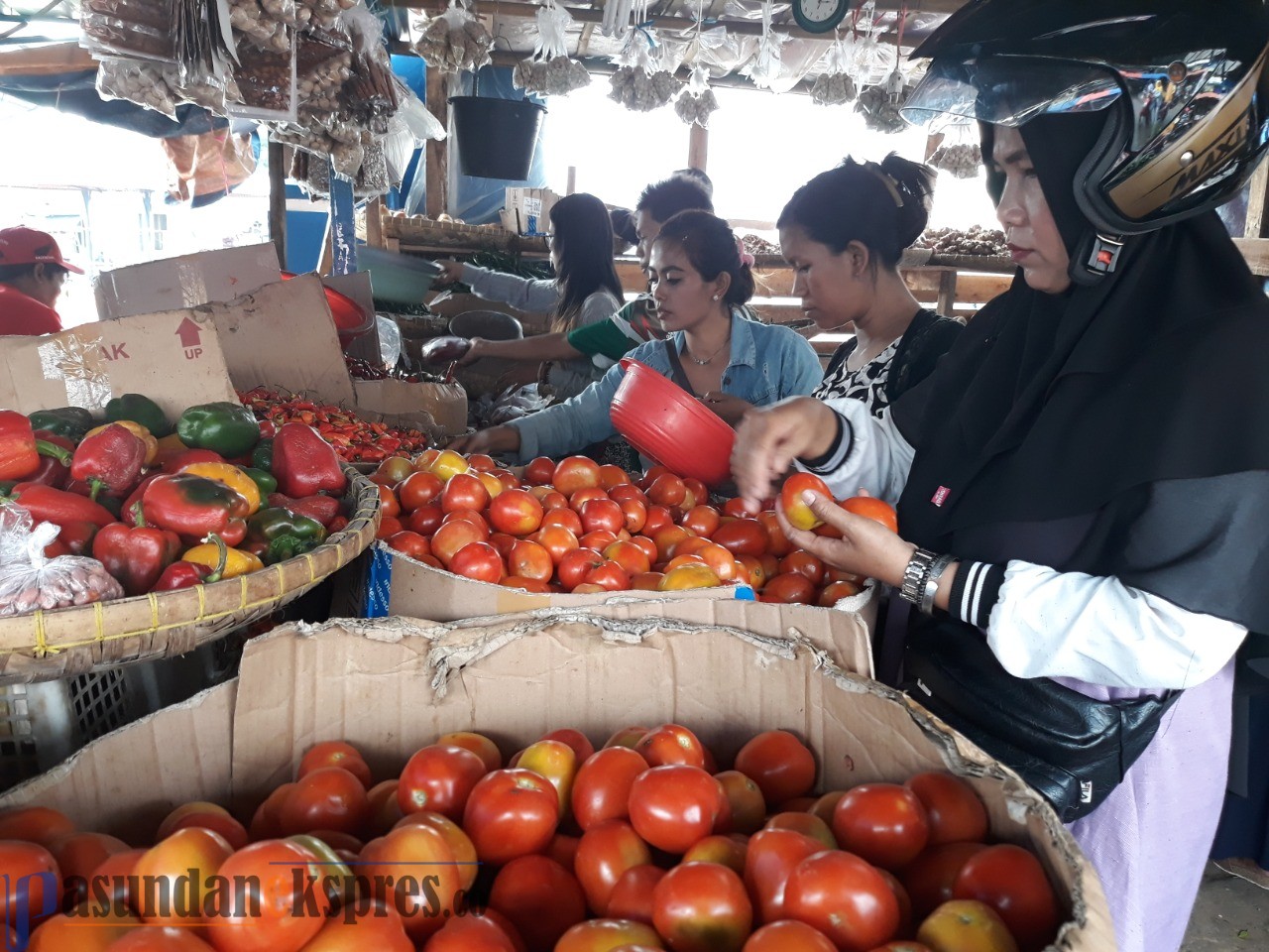 Harga Cabai Rawit Merangkak Naik, Pembelian Gula Pasir Dibatasi