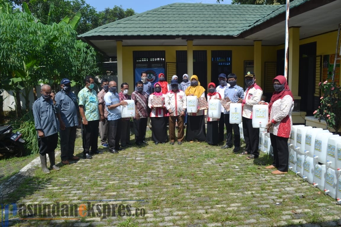 DPD Perhiptani Bantu APD Bagi Penyuluh Pertanian Lapangan