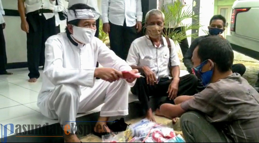 Tak Menyerah, Yana Penyandang Disabilitas Jualan Masker