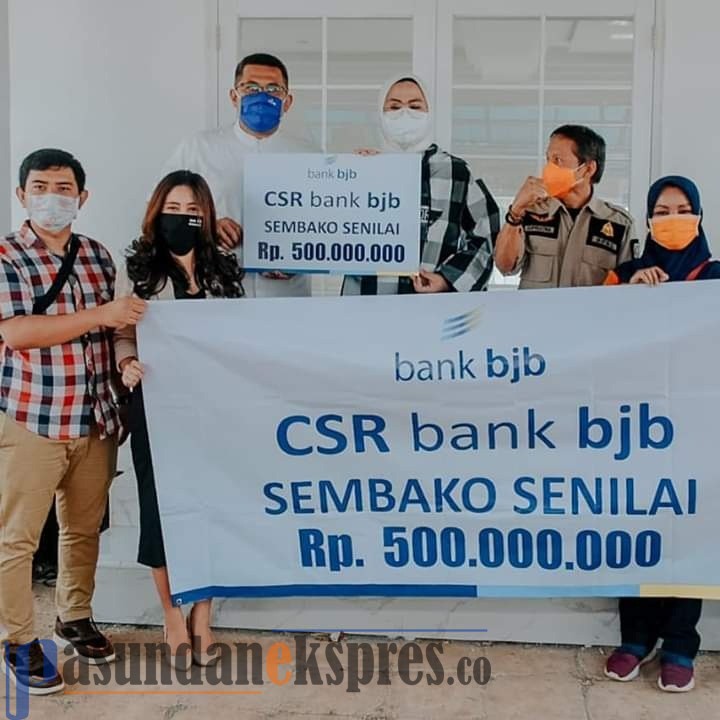 Bank bjb Cabang Karawang Bagikan Paket Sembako Senilai Rp500 juta