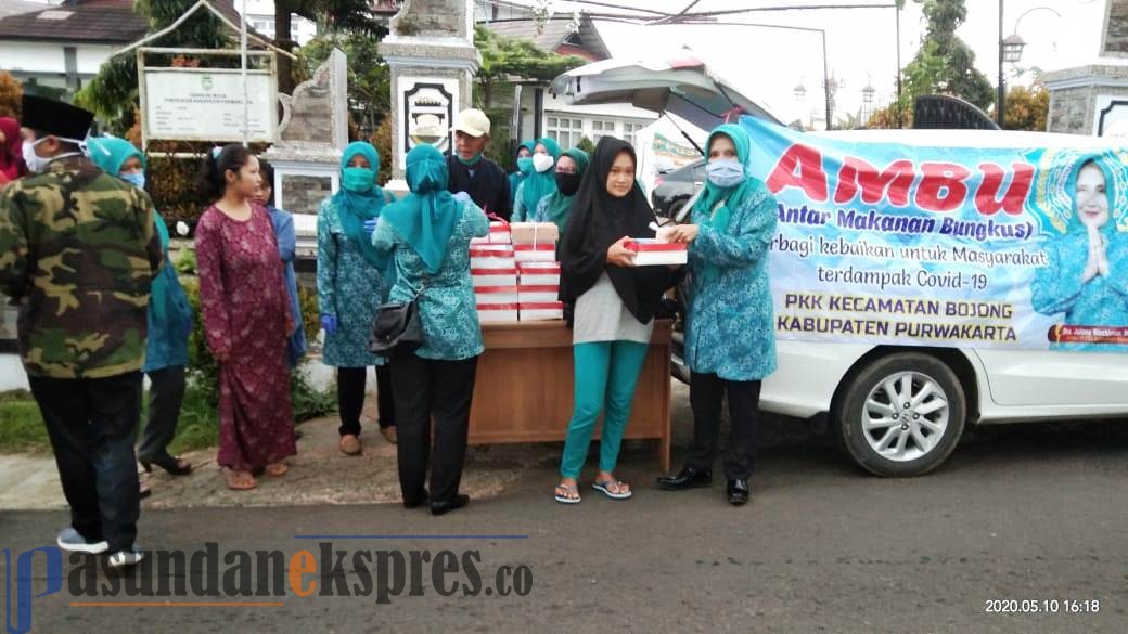 PKK Bojong Turut Sukseskan Gerakan Antar Makanan Bungkus