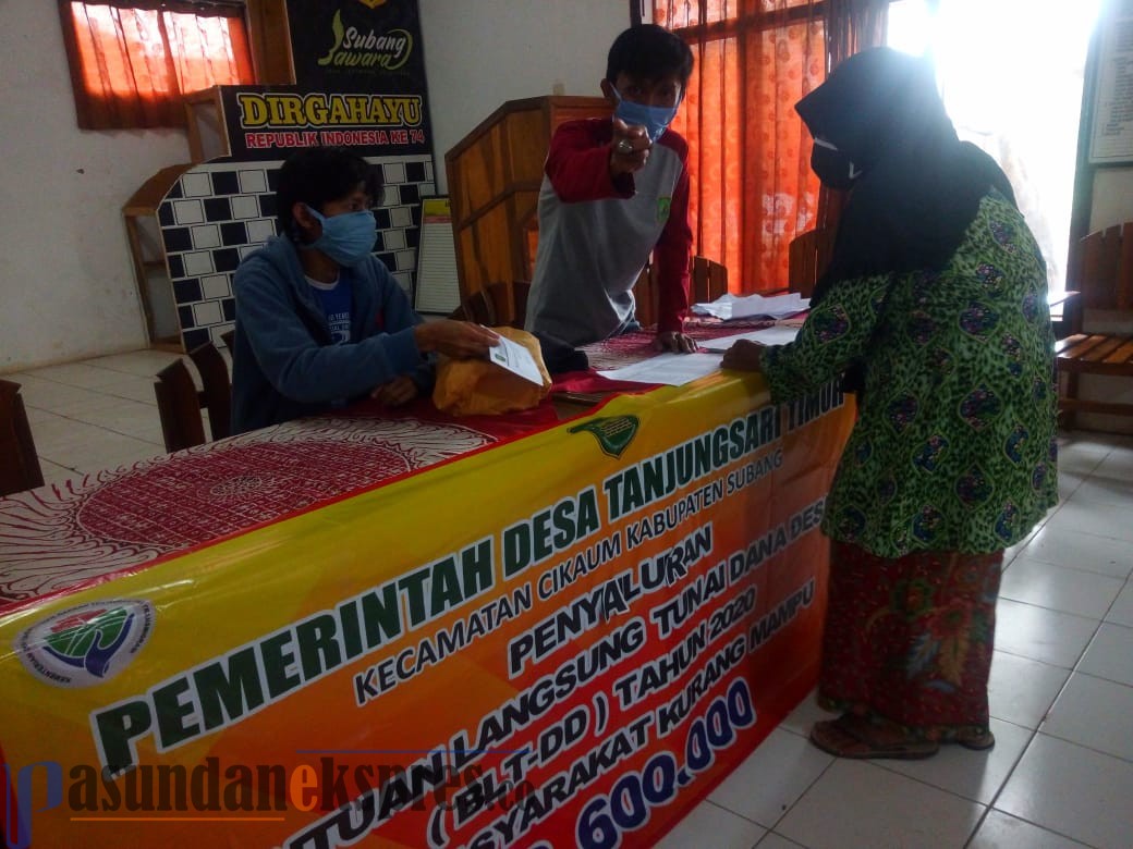 Pemdes Tanjungsari Timur Bagikan BLT Dana Desa Rp 600.000 Per Kartu Keluarga