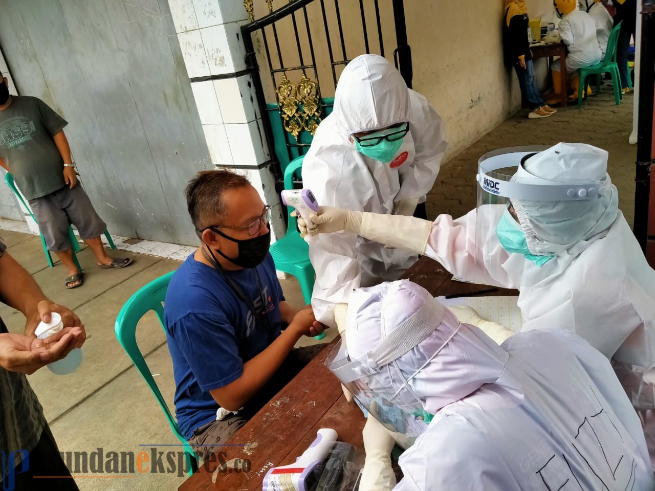 Hasil Rapid Test PSBB Tahap II: 15 Reaktif, 8 Kasus dari Pasar Kasomalang