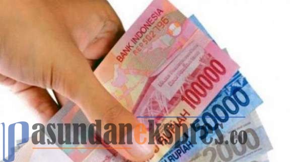 Guru Ngaji Pertanyakan Honor Daerah