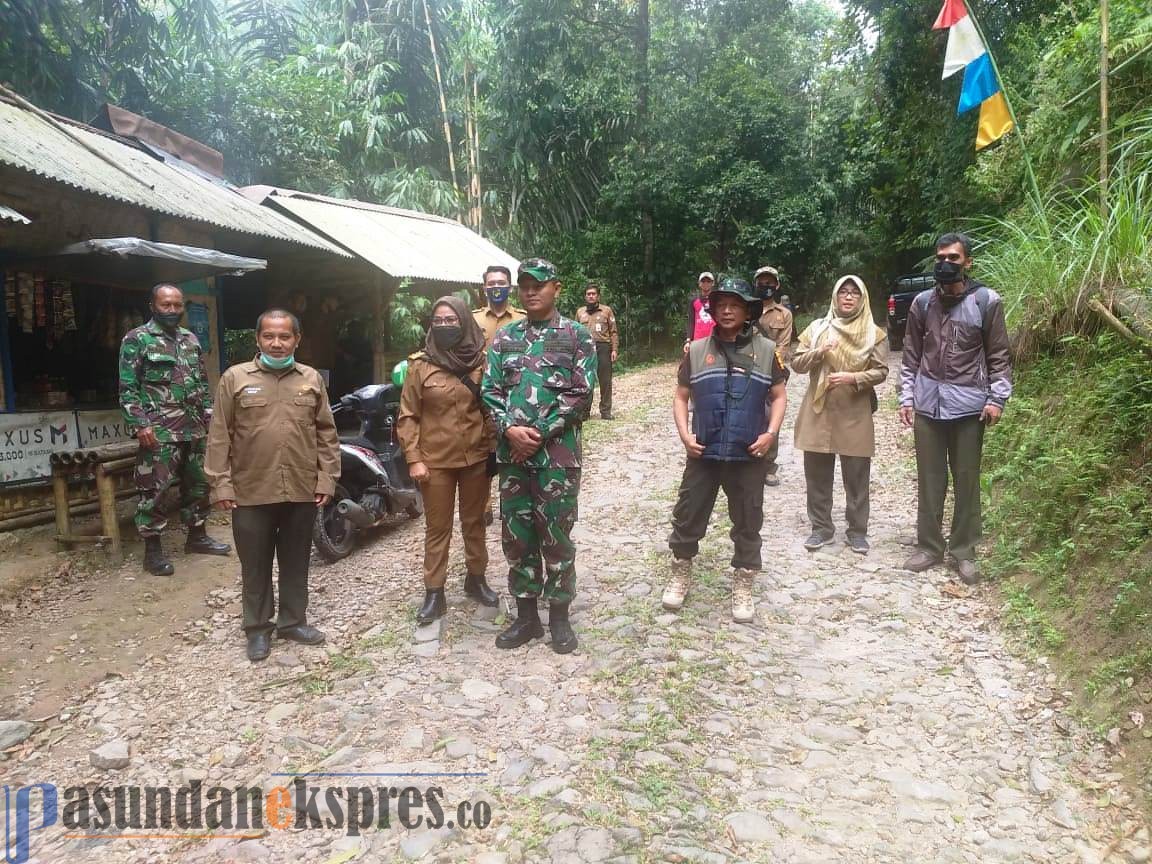 Desa Cupunagara Kecamatan Cisalak Subang