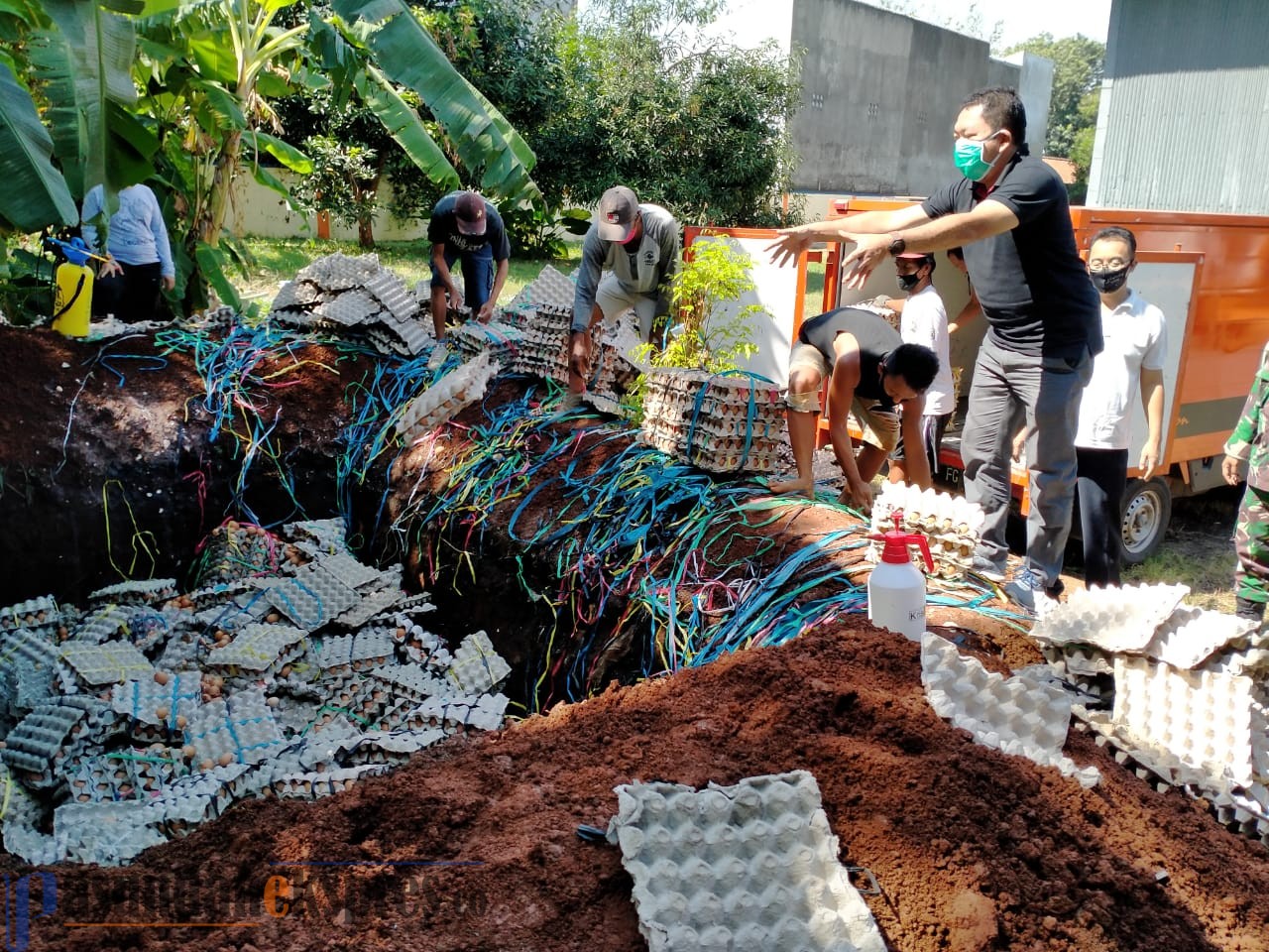 Akibat Salah Data, Pemkab Subang Harus Buang 2.408 KG Telor Ayam Bantuan Covid-19