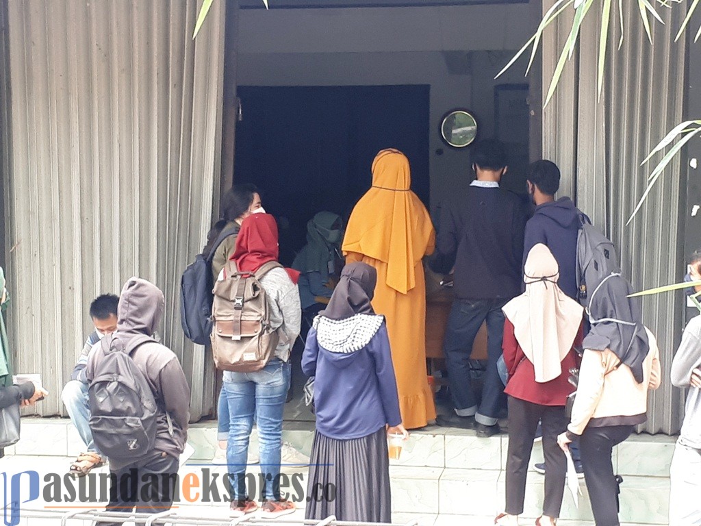 Pemerintah Harus Pantau Pencari Kerja Jelang New Normal