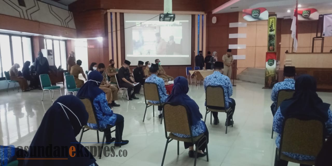 Ratusan PNS Dilantik Secara Virtual