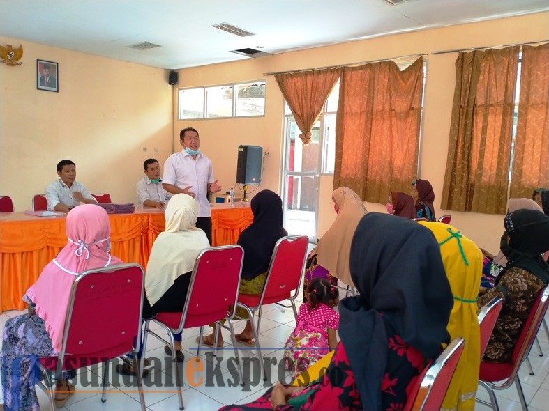 bantuan sosial tunai