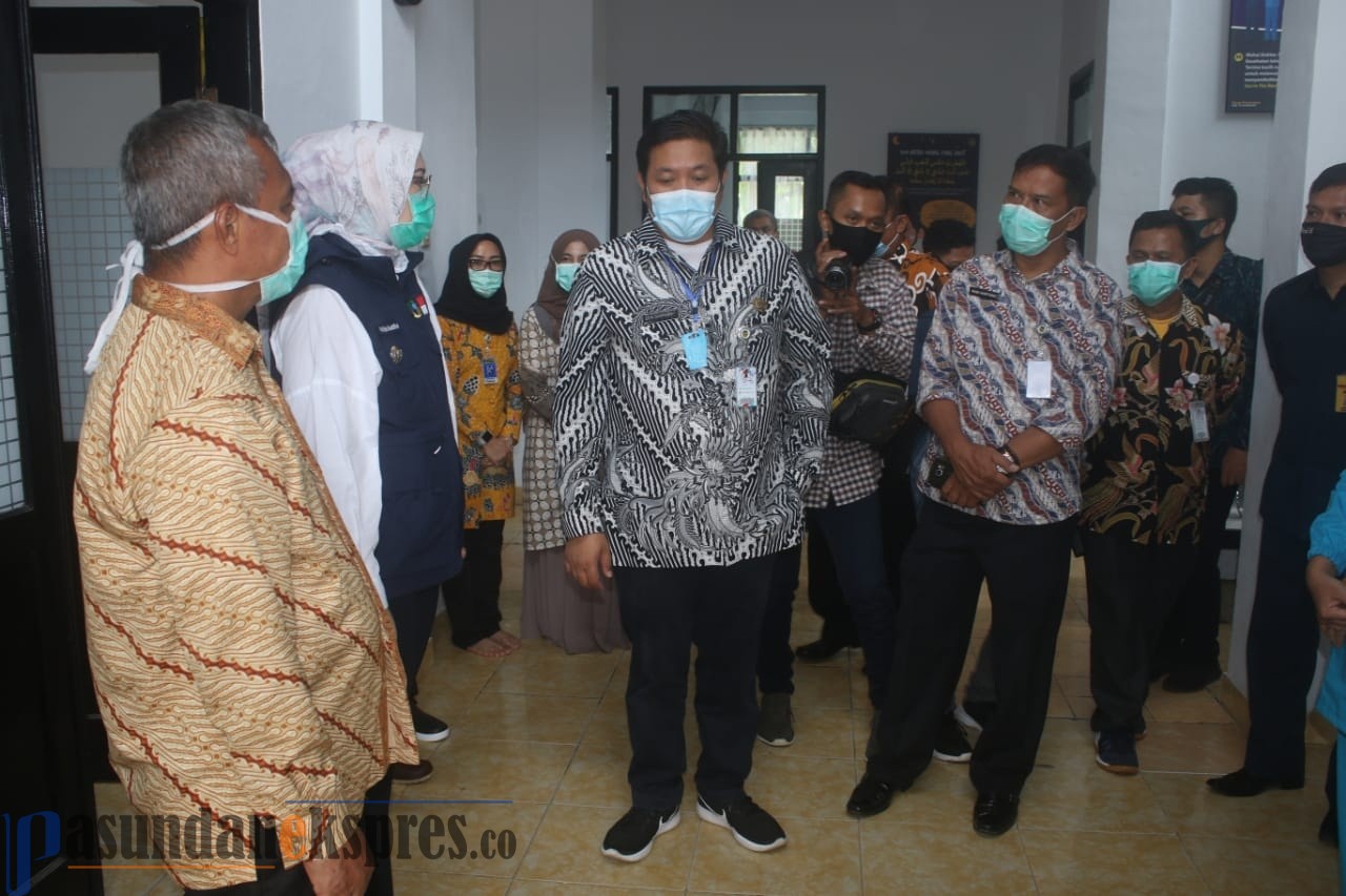 Kasus Covid-19 di Purwakarta Terus Meningkat Kasus Covid-19 di Purwakarta Terus Meningkat