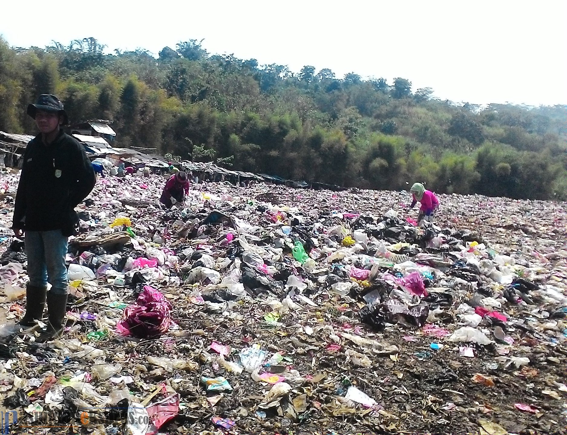 Cegah Longsor Sampah, TPA Panembong terapkan Sistem Terasering