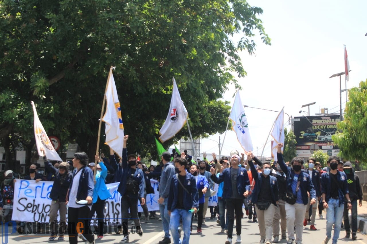 Berani! Mahasiswa Purwakarta Tolak Undangan Bupati