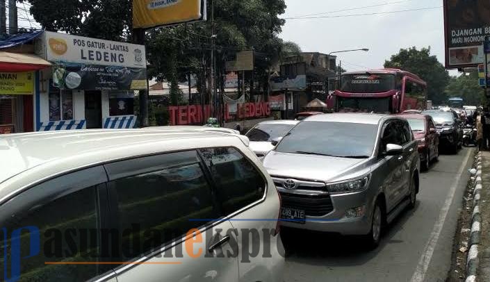 Libur Panjang, Hari Ini Jalur Lembang Padat Merayap