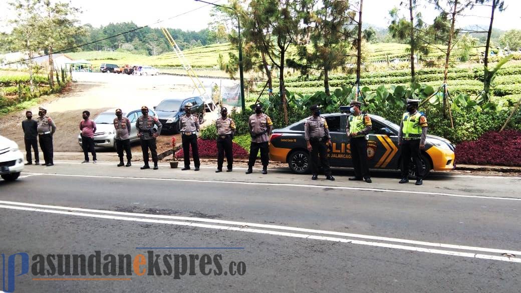 Menantang Maut, Tanjakan Emen Kerap Dijadikan Balapan Liar