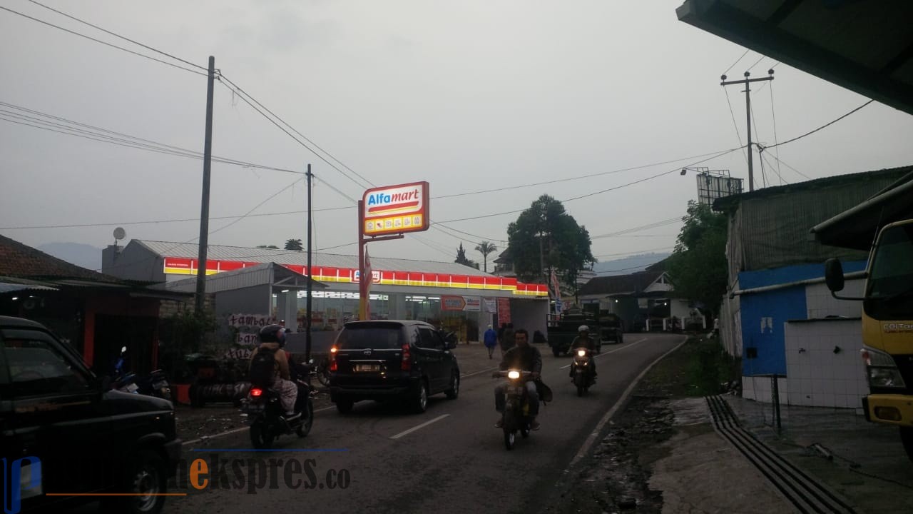 Libur Panjang, Pengendara Diimbau Hindari Jalan Kolonel Masturi Lembang