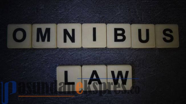 Mengapa Aksi Unjuk Rasa Tolak Omnibus Law Harus Berakhir Rusuh?