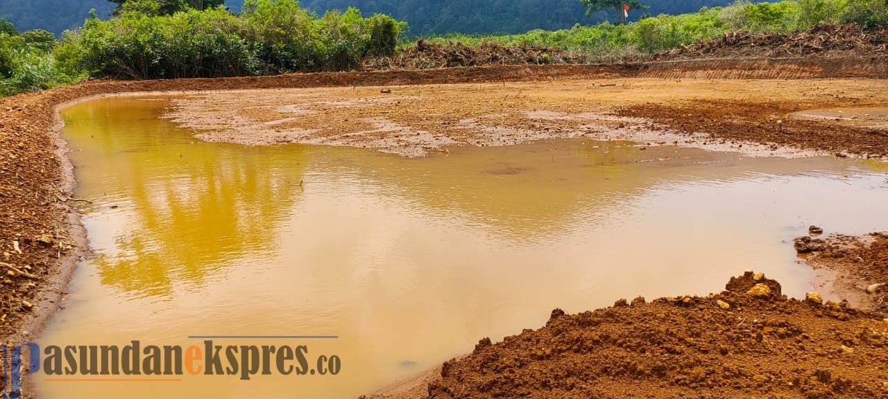 Tidak Mau Bencana Banjir Bandang Terulang, Lima Organisasi Lingkungan Tolak Pembangunan Wisata di Kebun Teh