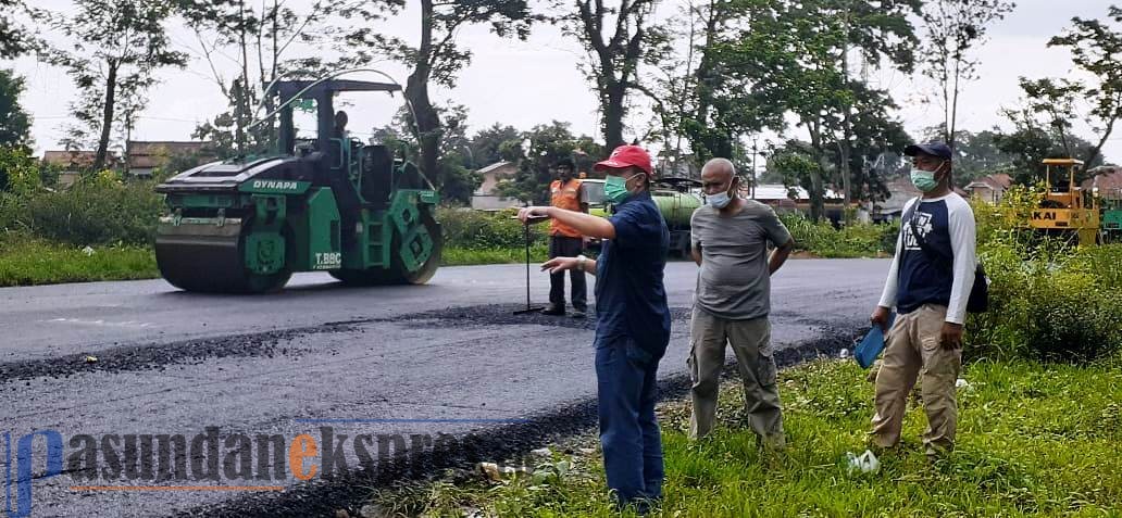 Aqua Subang Bantu Bangun Jalan Lingkar Cagak