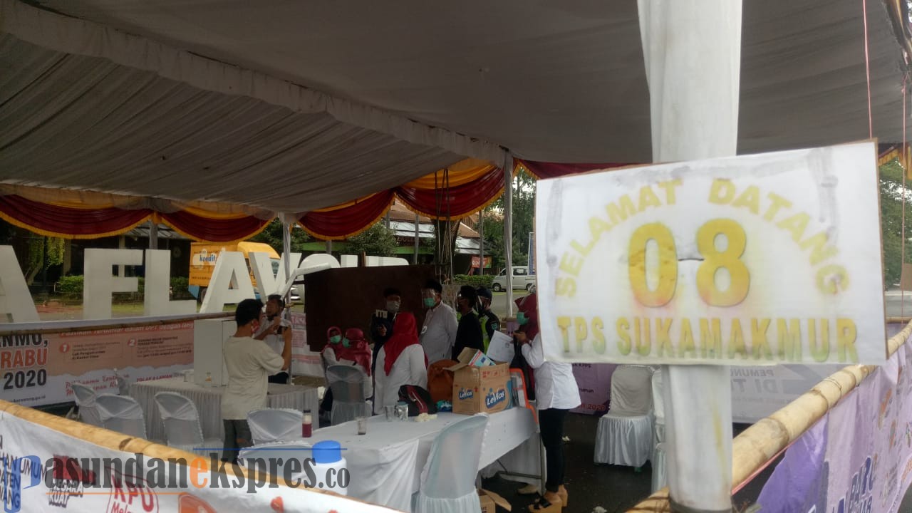 Tingkat Partisipasi Pilkada Karawang Hanya 50 Persen