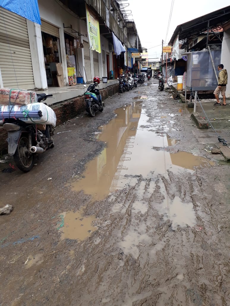 Pedagang Pasar Johar Kekeuh Tidak Setuju