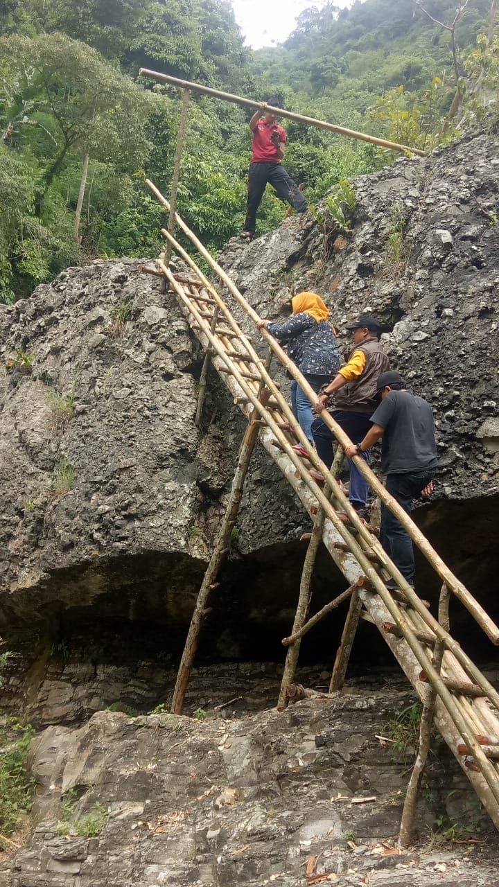 Objek wisata Cukang Rahong