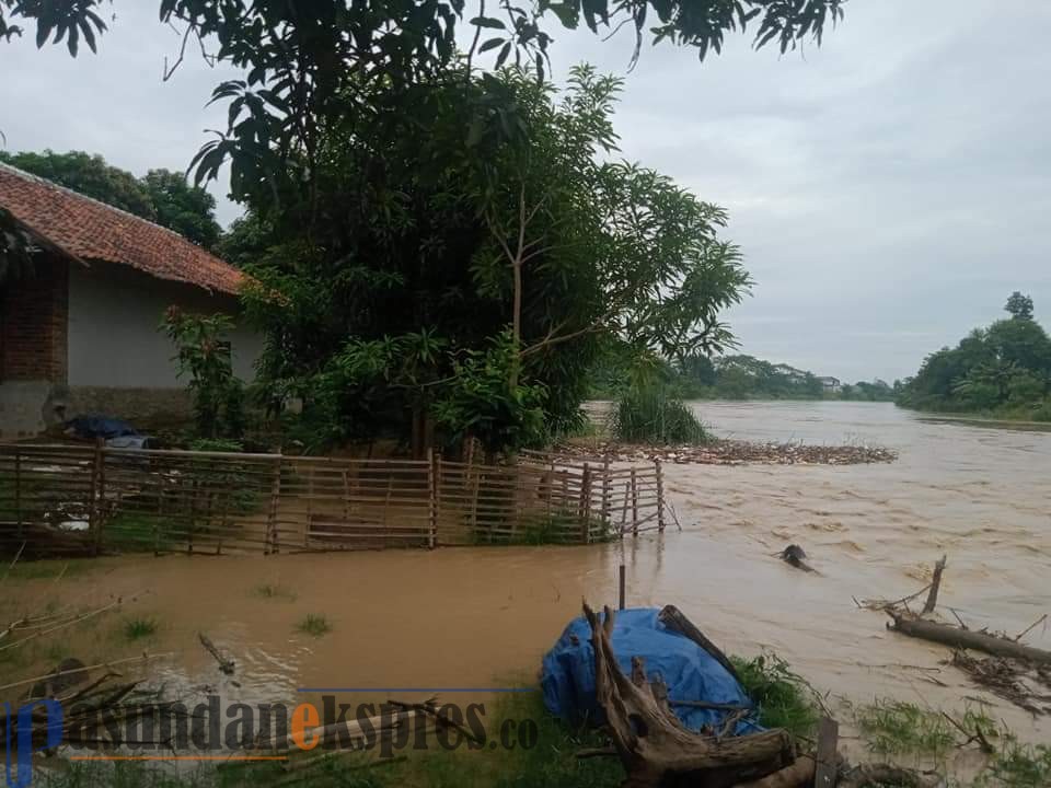 Sungai Cipunagara subang