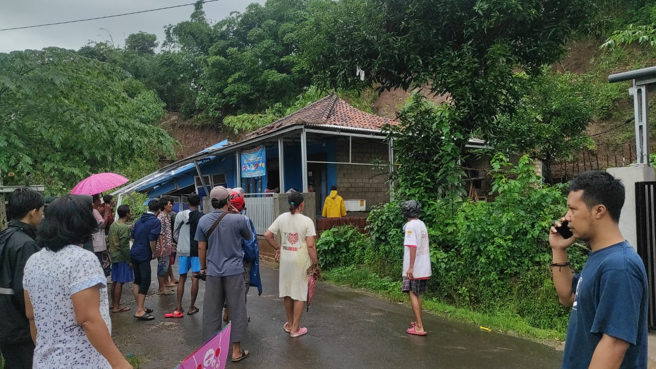 Longsor Pasirkareumbi: Paling Parah di Cimerta, Hingga Tutup Akses Jalan ke Bantarsari