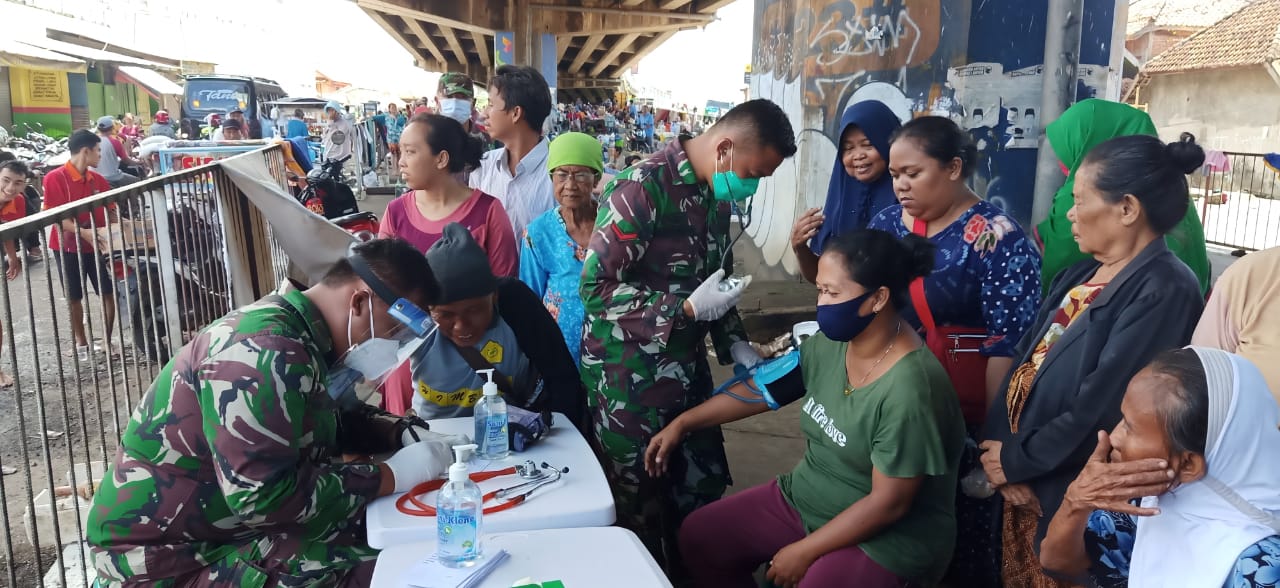 RSAU dr. Hoediyono Lanud Suryadarma Dirikan Posko Kesehatan Bagi Korbang Banjir di Subang