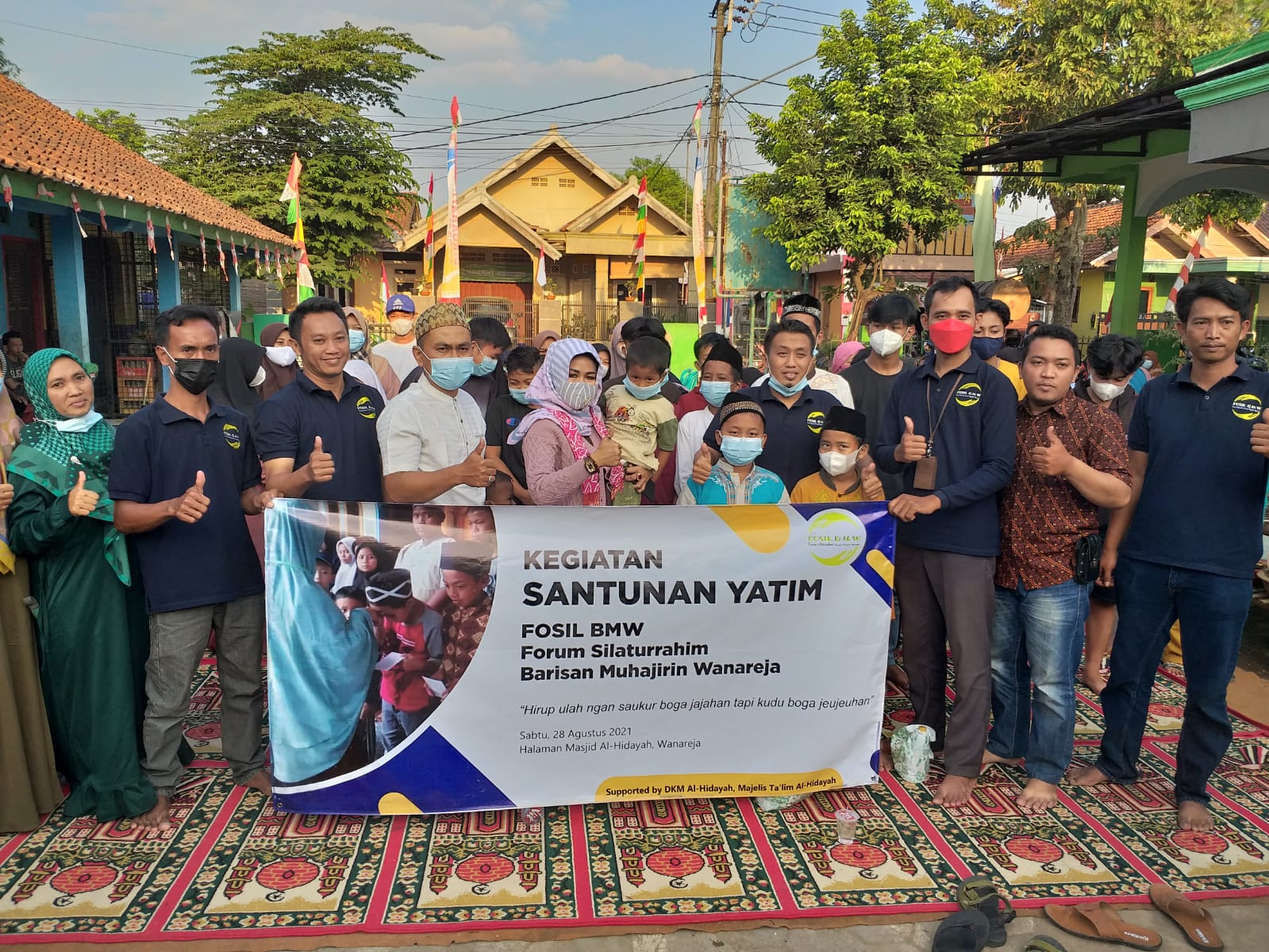 FOSIL BMW Berbagi Santunan untuk Anak Yatim