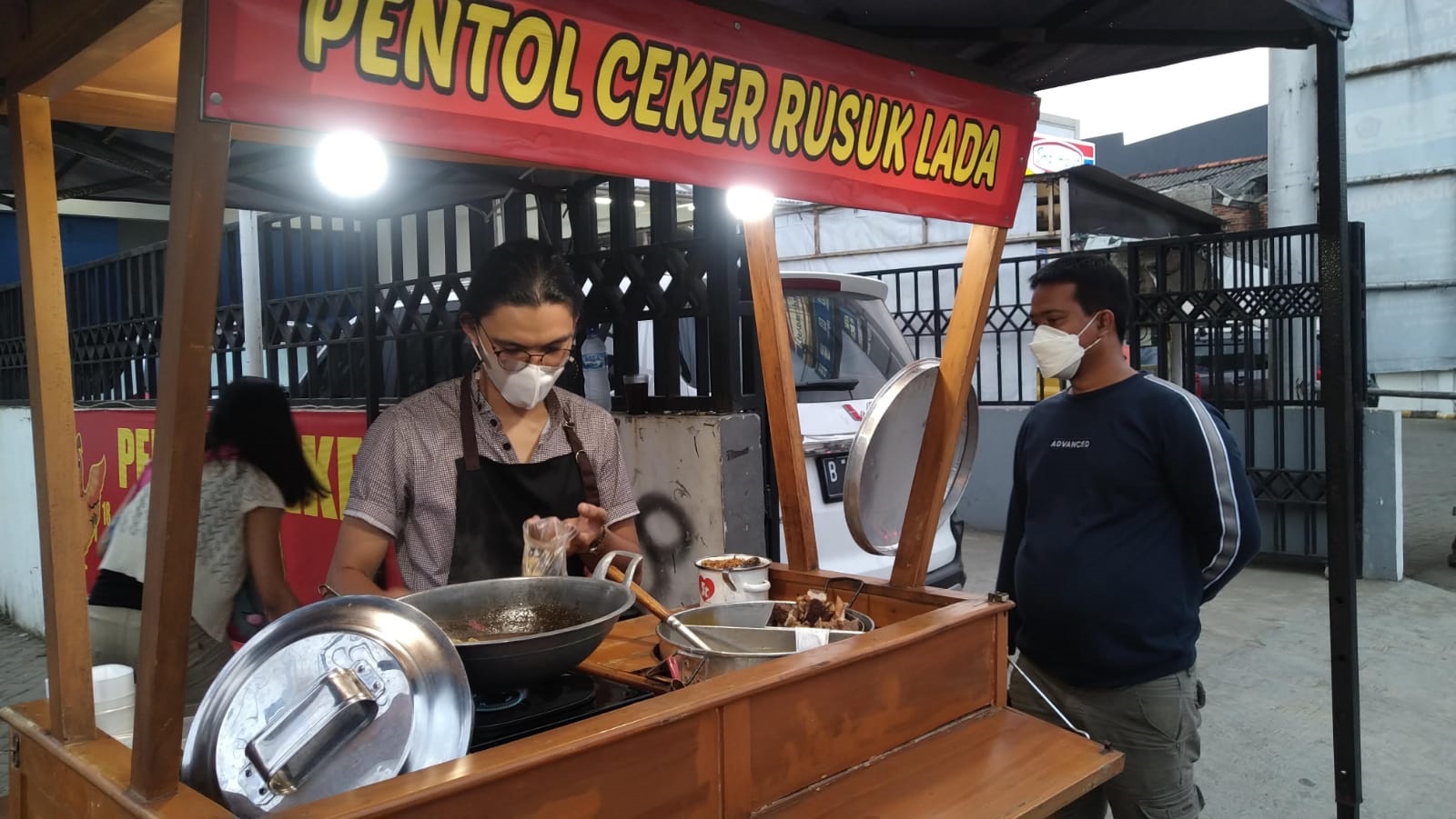 Pentol Ceker Rusuk Lada Kuahnya Spesial