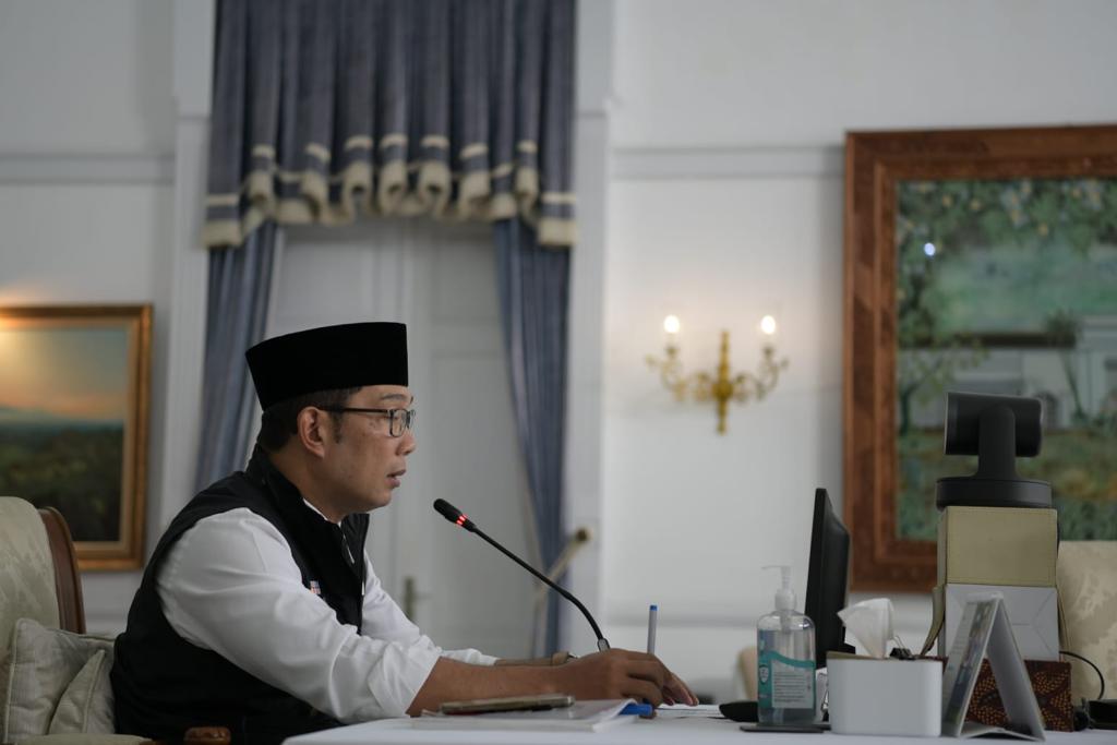 Gubernur Jawa Barat Ridwan Kamil membuka secara virtual pertemuan nasional Masika - ICMI dari Gedung Pakuan Kota Bandung, Sabtu (21/8/2021).