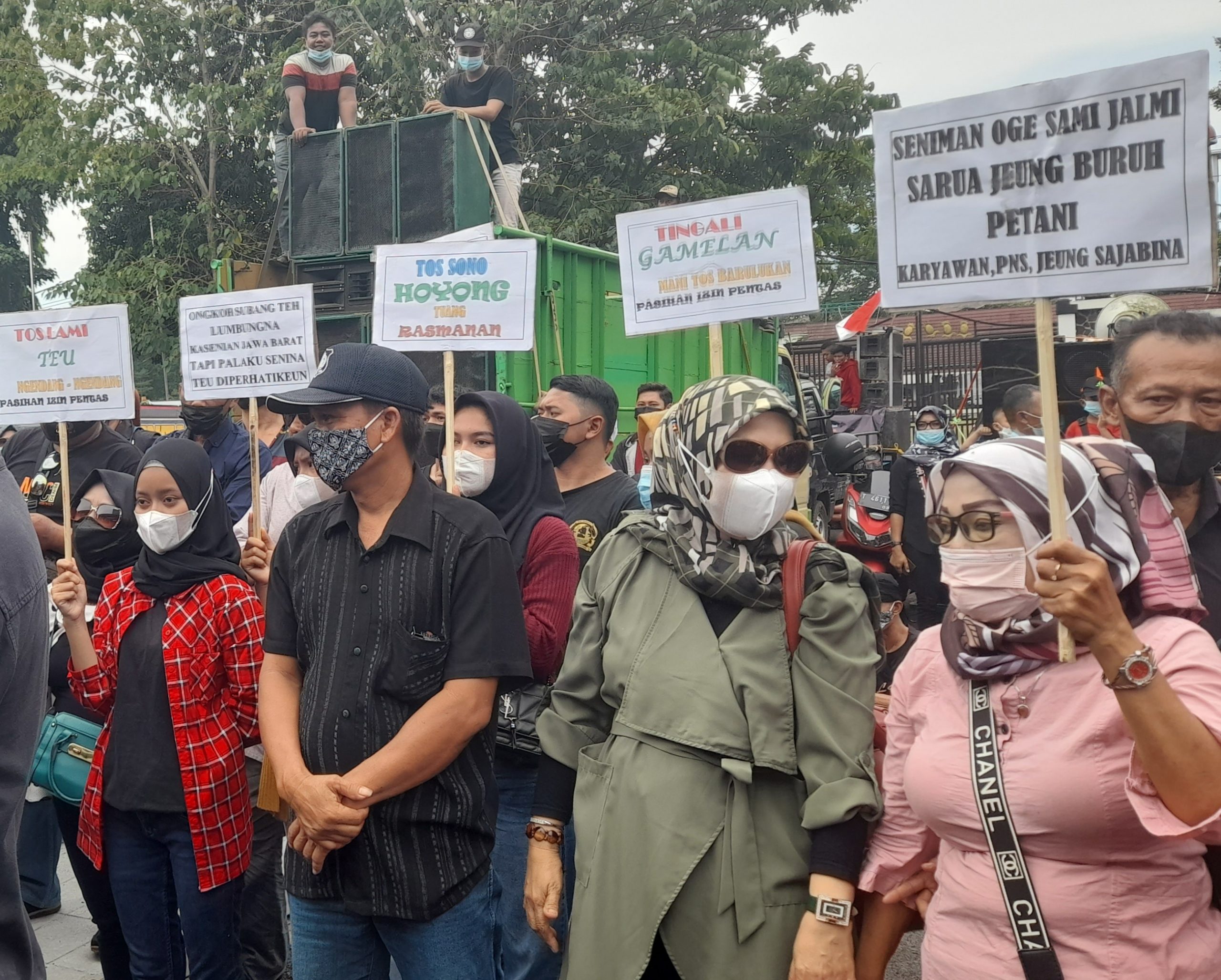 Tuntut Izin Manggung Merata di Subang, Ratusan Seniman Datangi Pemda Subang