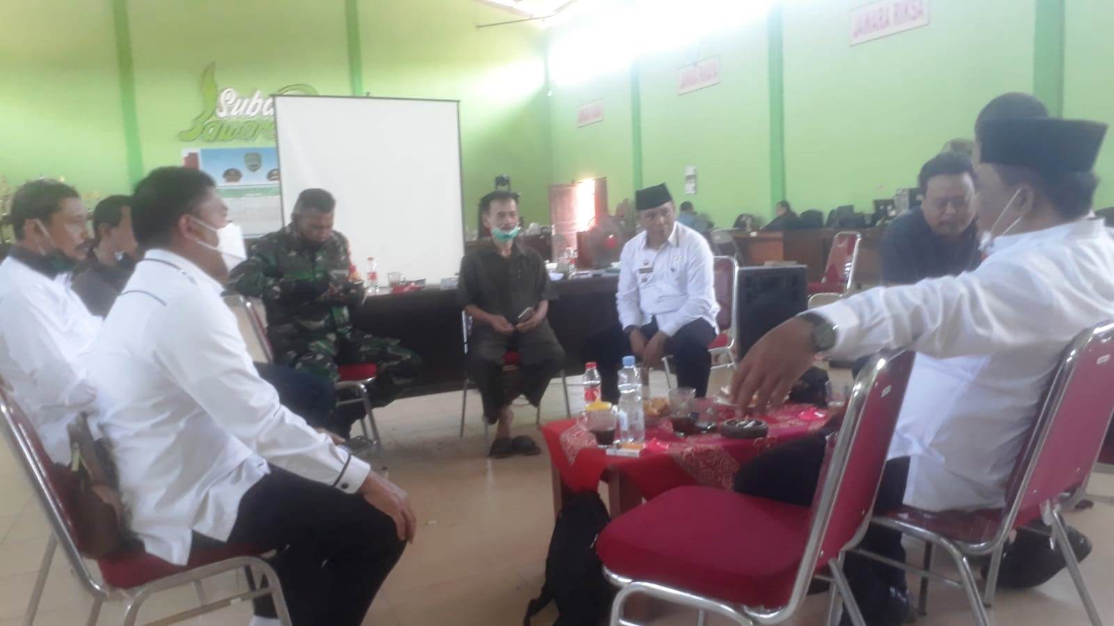 Camat Minta Panitia Pilkades Jaga Integritas dan Netralitas