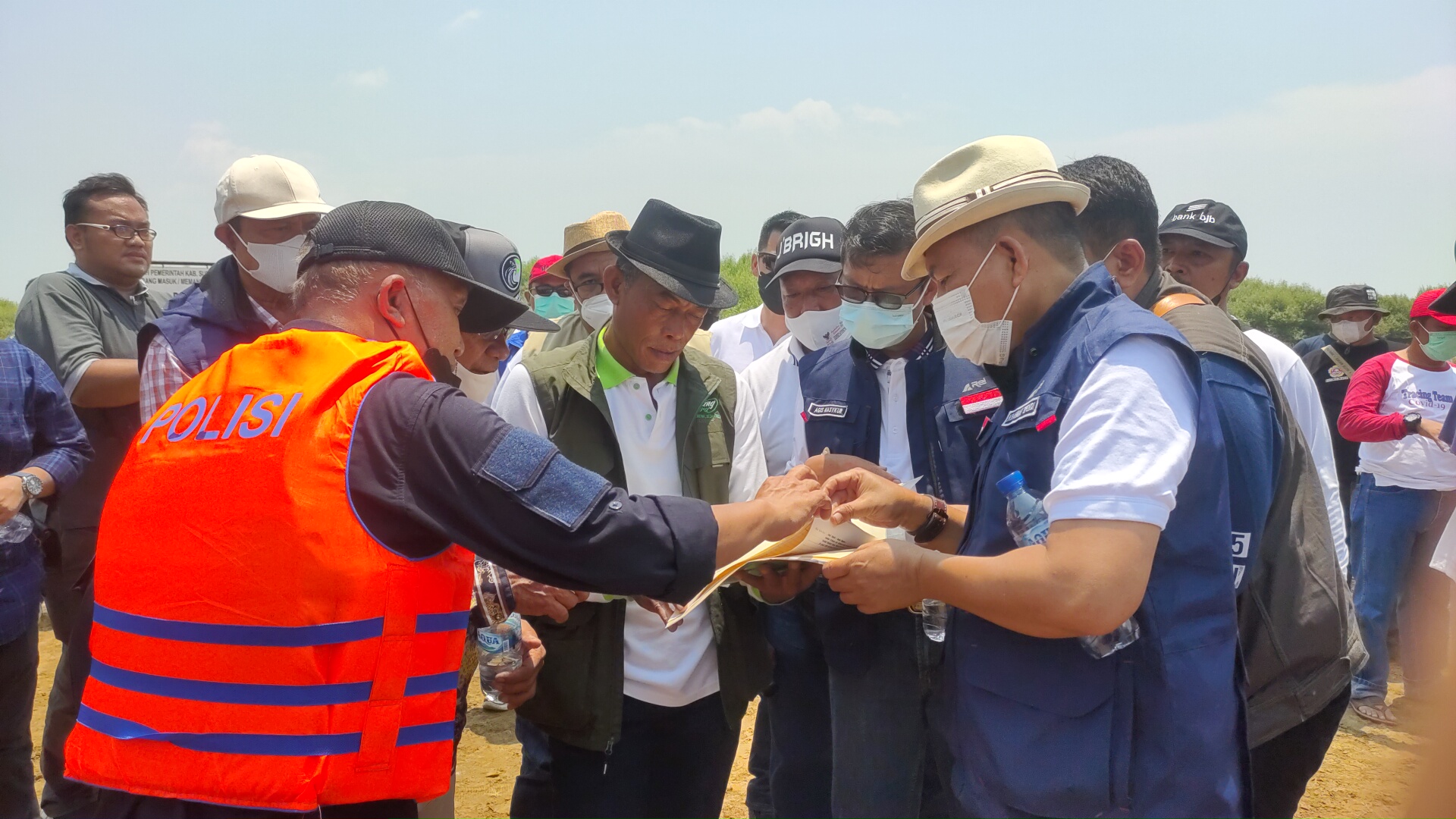 normalisasi sungai dan saluran di Pantura Subang