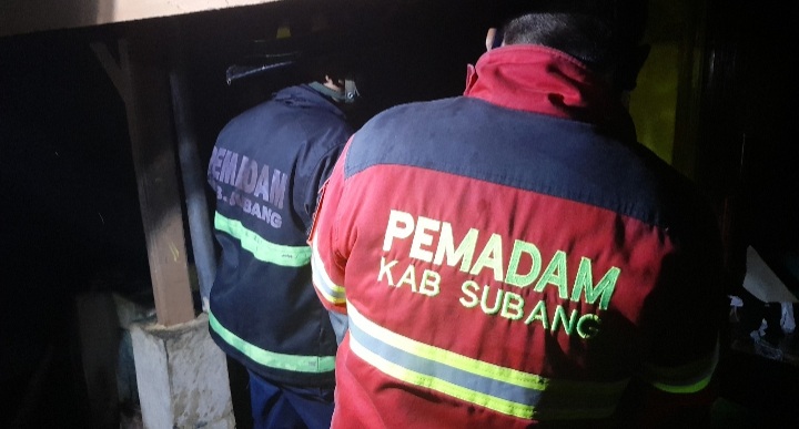 Belum Diketahui Sebabnya, Rumah di Sukakarya Cigadung Ludes Terbakar