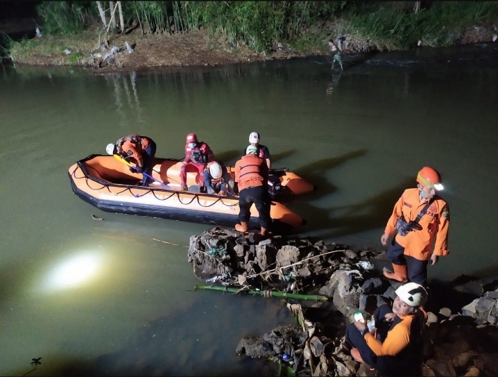 Ikuti Susur Sungai, 11 Siswa MTs Meninggal Dunia