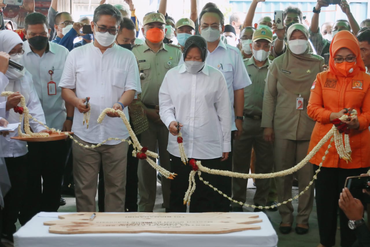 Dorong Pemberdayaan Pemulung, Mensos Resmikan Sentra Kreasi LKS Kumala