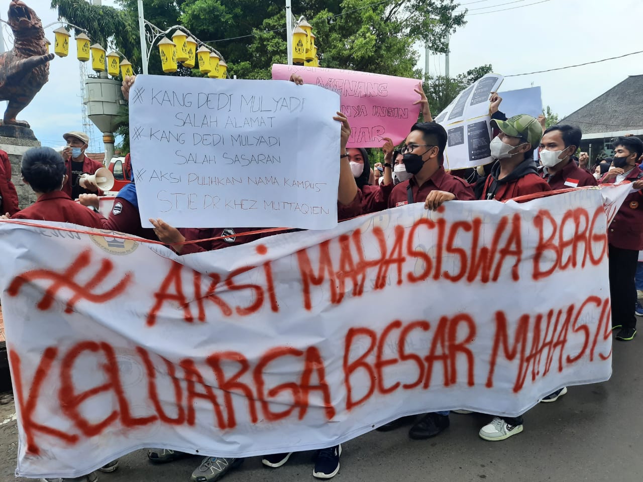 Berbuntut Panjang, Mahasiswa STIE DR Khez Muttaqien Tuntut Dedi Mulyadi Minta Maaf